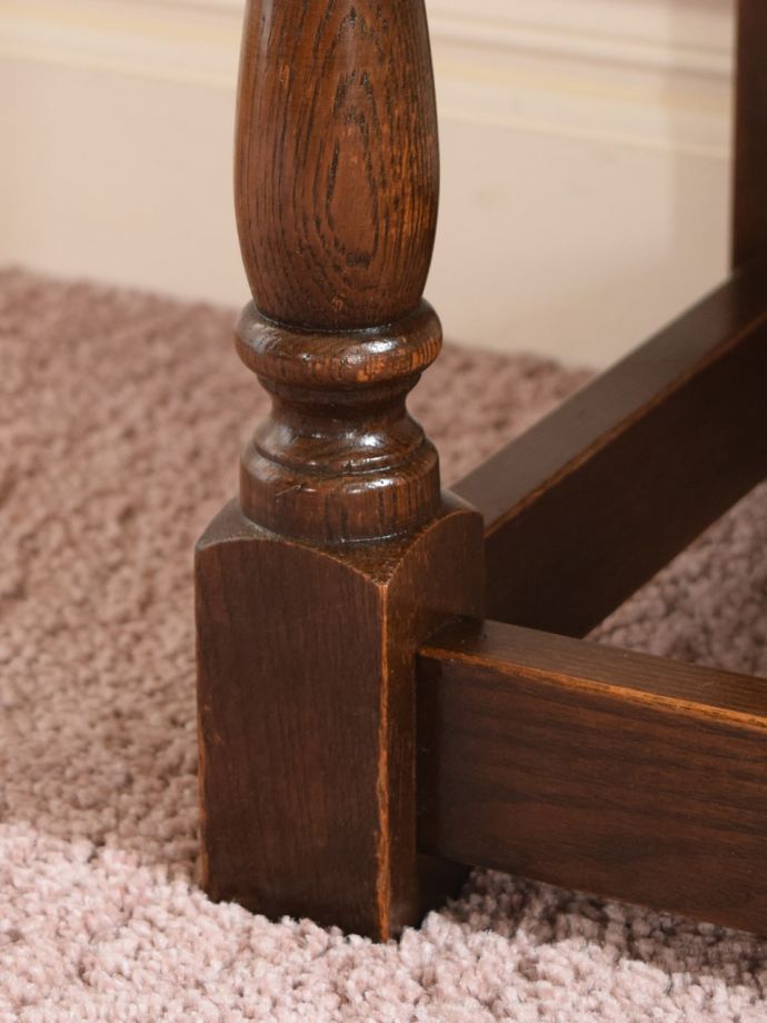 アンティーク家具の脚