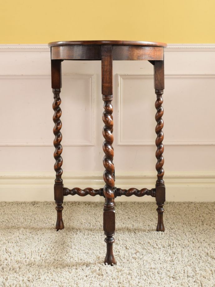 オケージョナルテーブルの側面