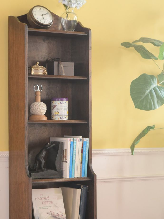 アンティーク家具らしい美しい木目