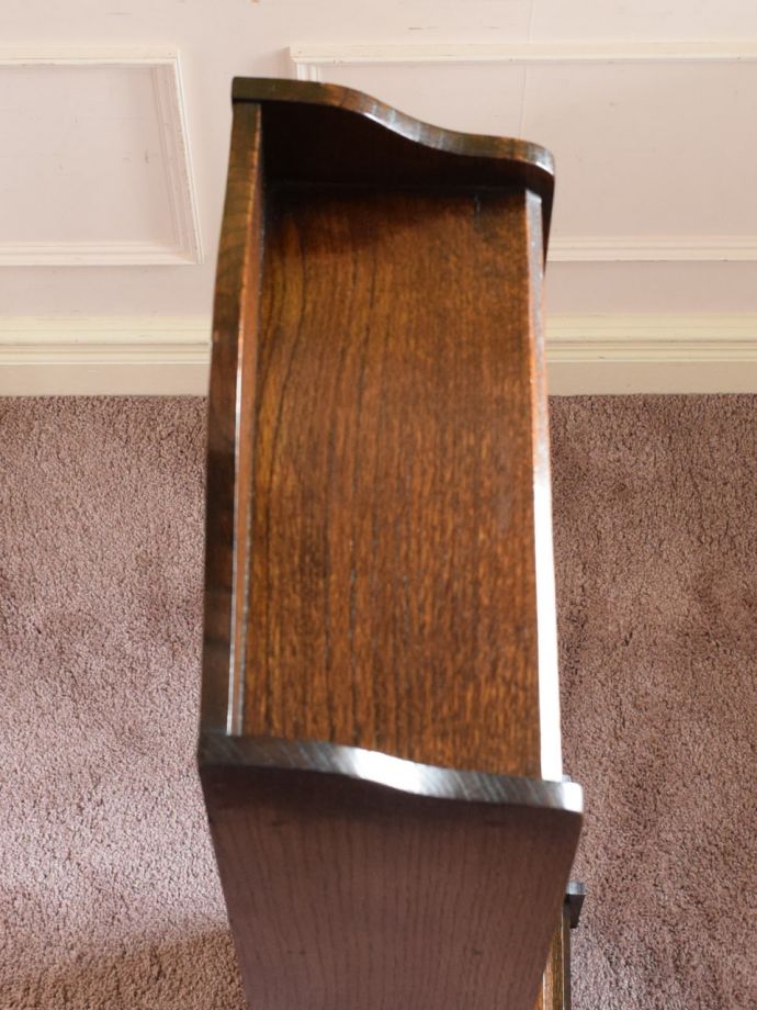 アンティーク本棚の天板