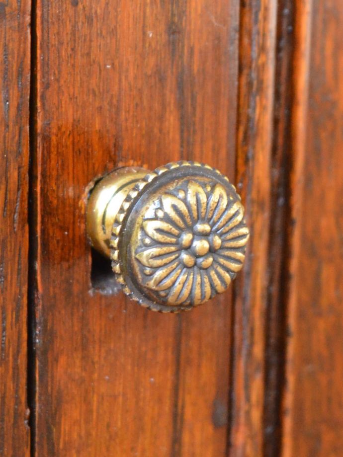 アンティーク家具の取っ手