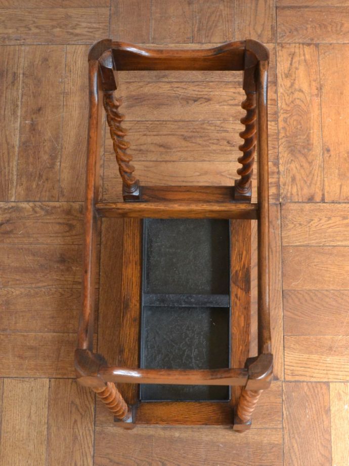 アンティークのステッキスタンド