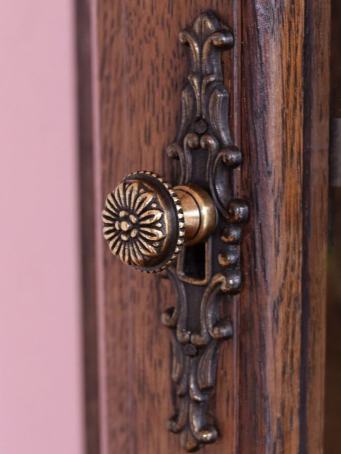 アンティーク家具の取っ手