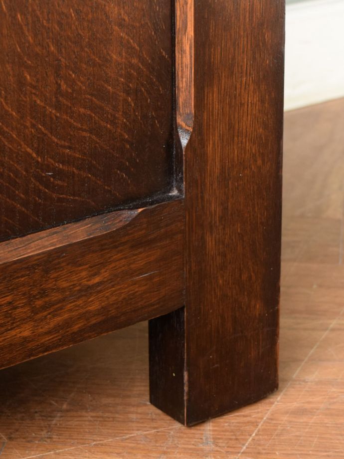 アンティーク家具の脚