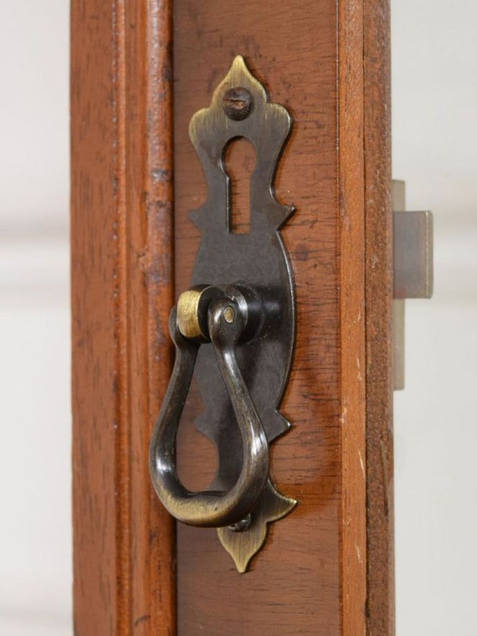 アンティーク家具の取っ手