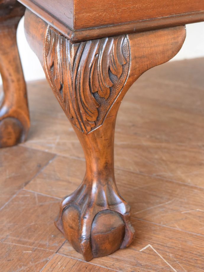 アンティーク家具の脚