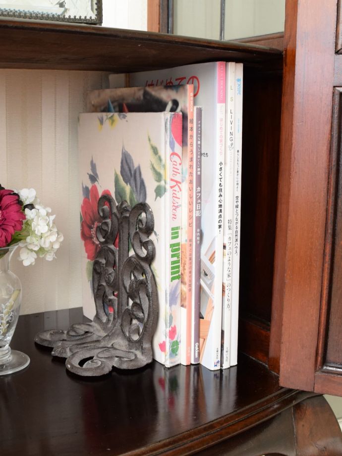 収納たっぷりのキャビネット