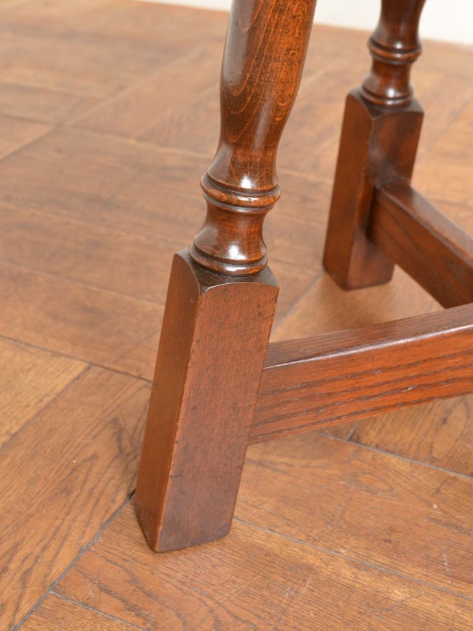 アンティーク家具の脚