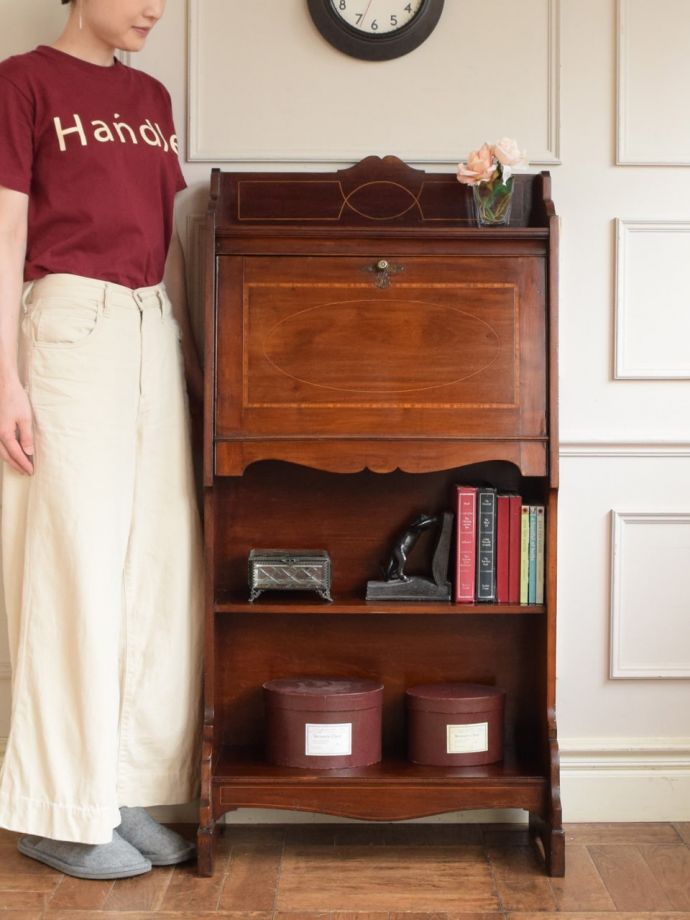 英国アンティークのビューロー