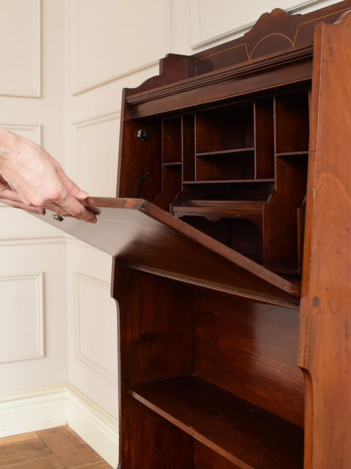 ビューローの扉を倒すと