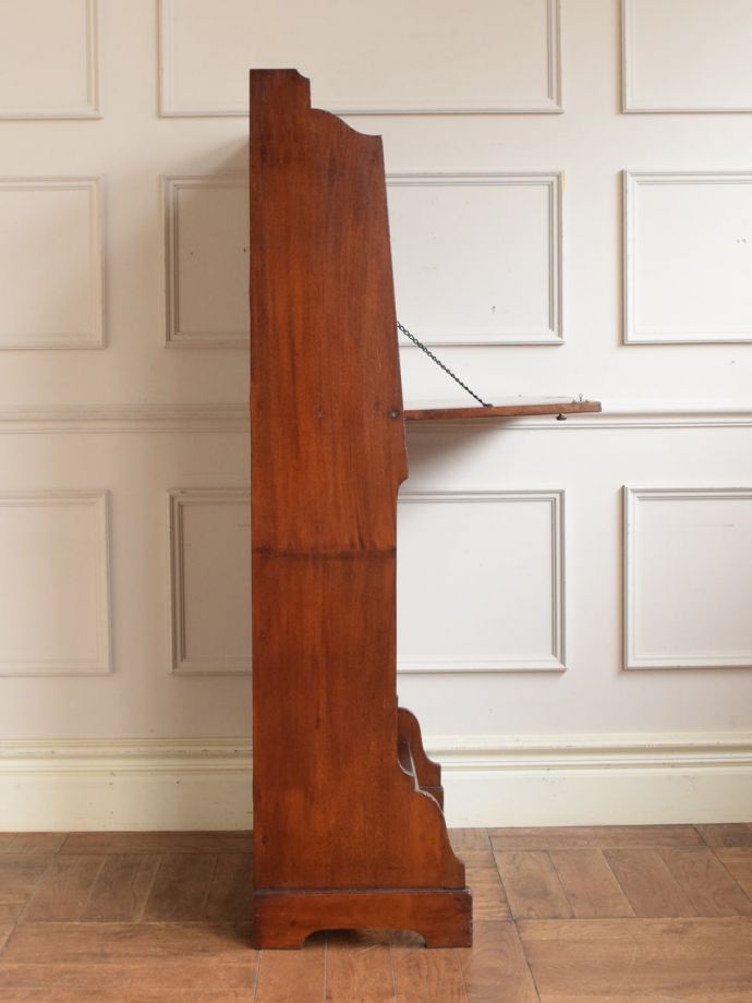 ビューローの側面