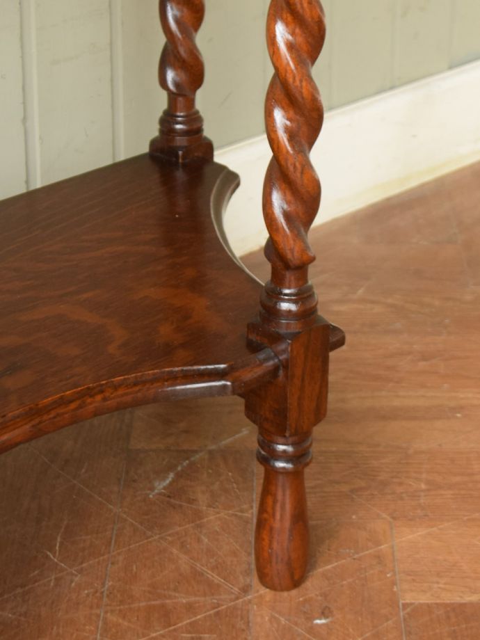 アンティーク家具の脚