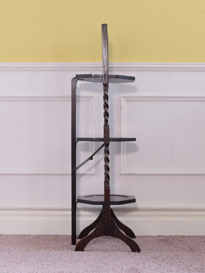 ケーキスタンドの側面