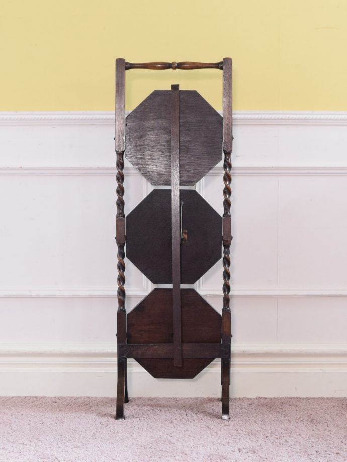 畳んだ時のケーキスタンド