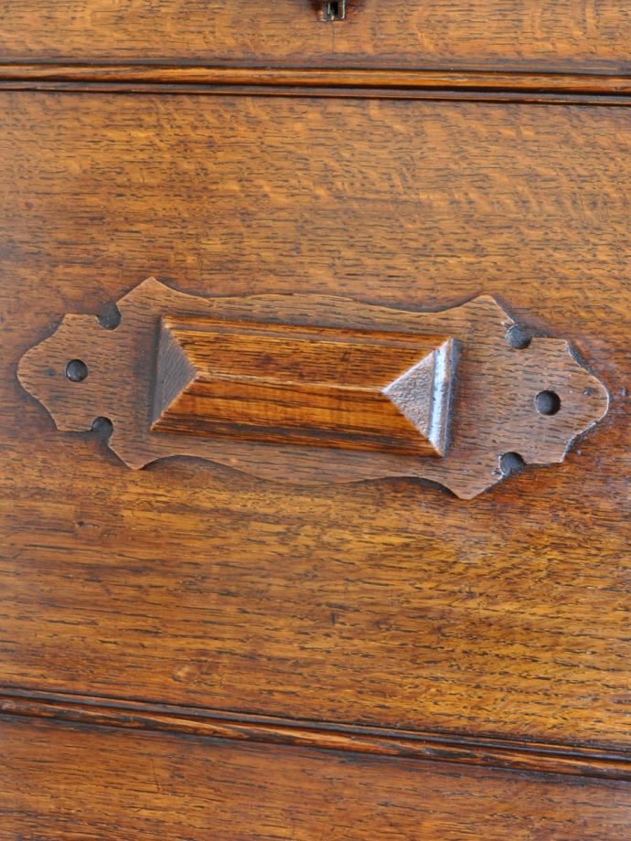 アンティークらしい装飾