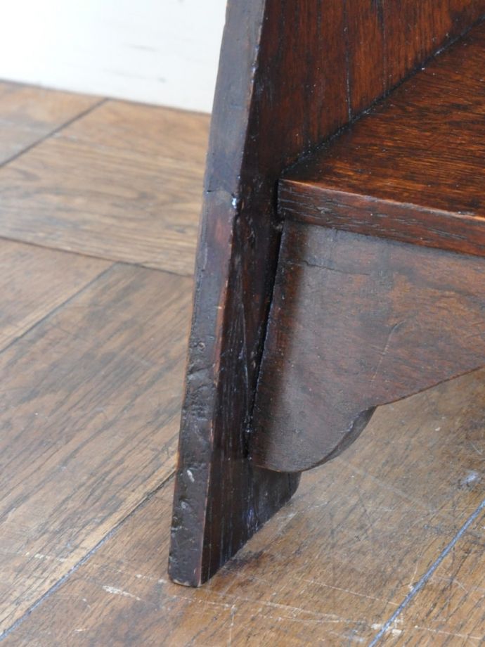アンティーク家具の脚