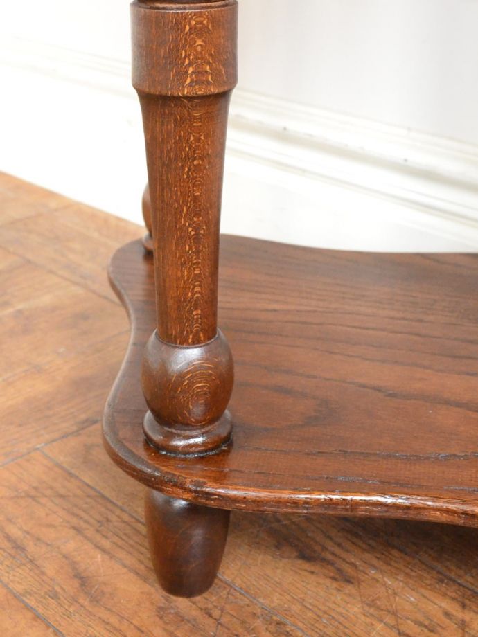 アンティーク家具の脚