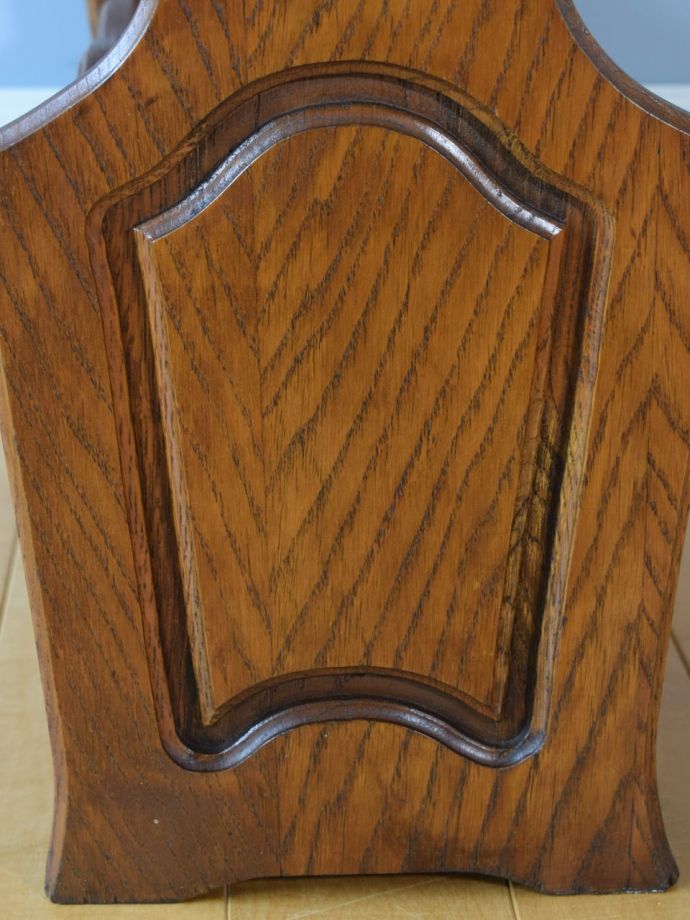 アンティーク家具の彫