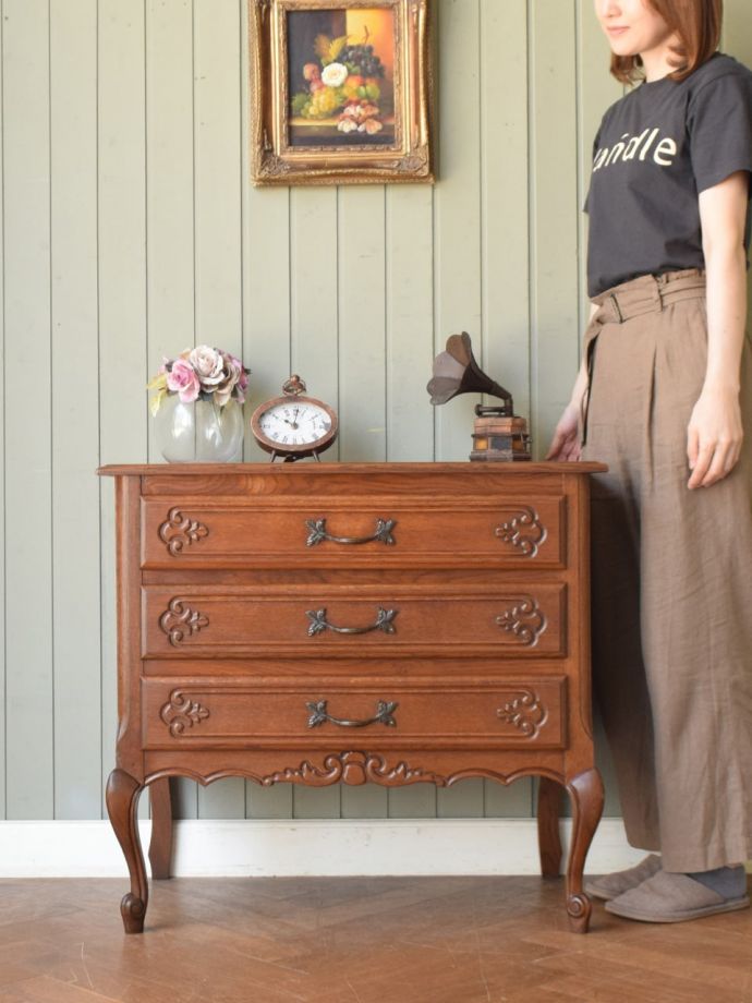 フランスのアンティークチェスト