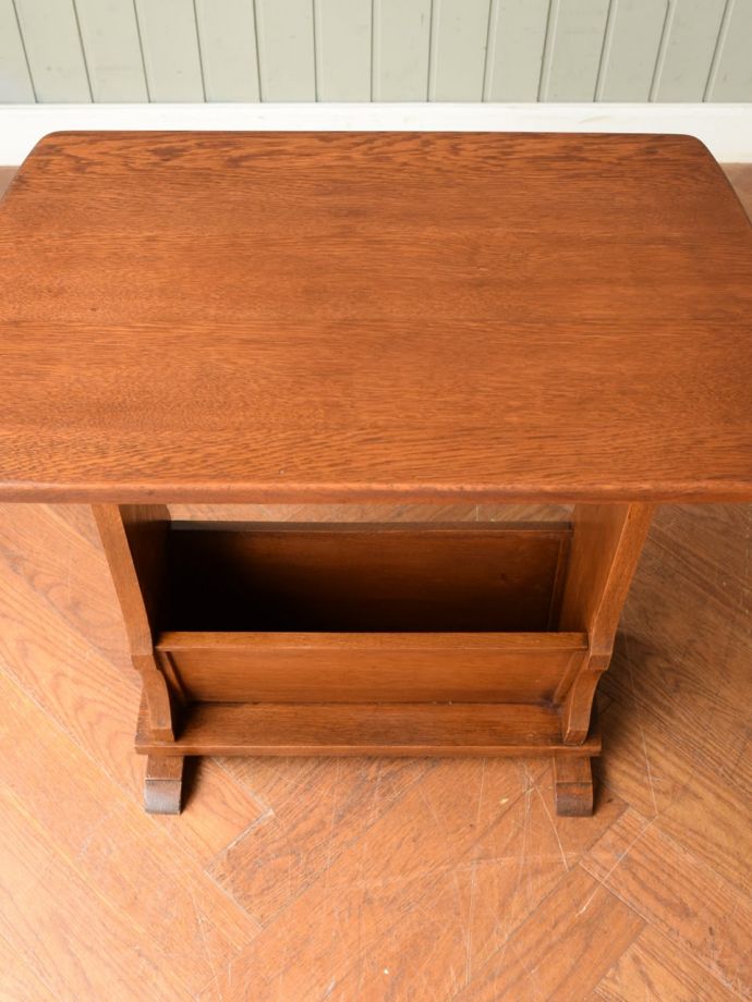 マガジンラックの天板