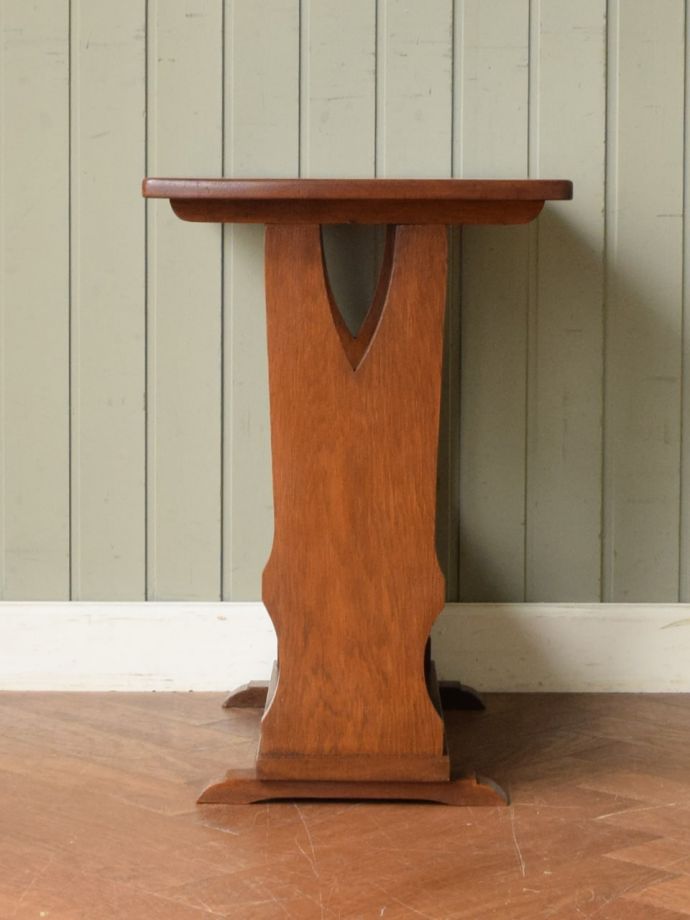 マガジンラックの側面