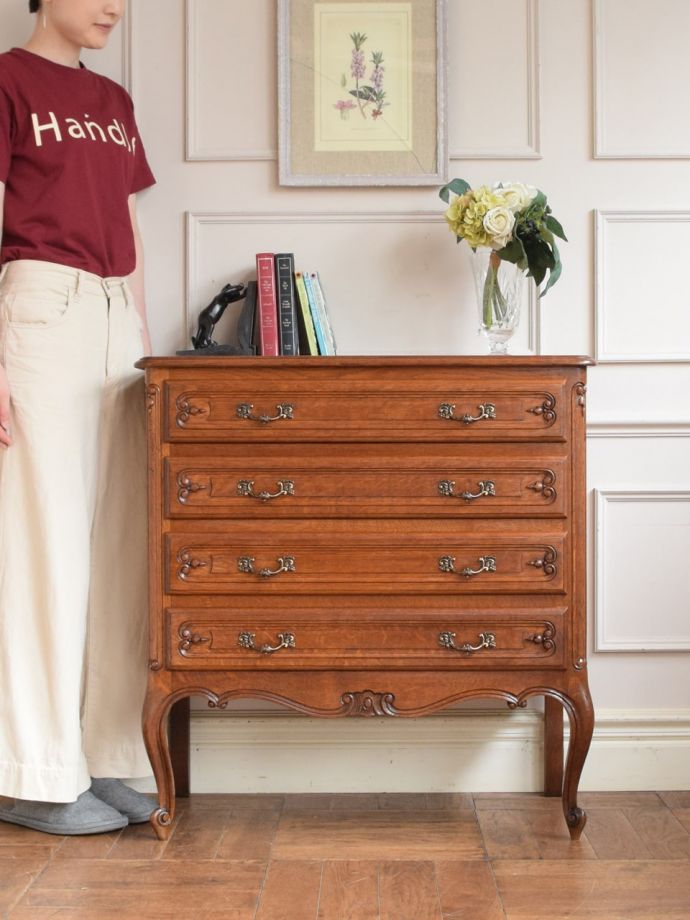 フランスのアンティークチェスト