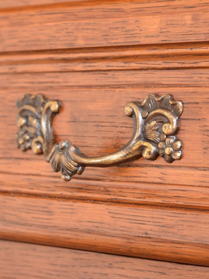 アンティークチェストの取っ手