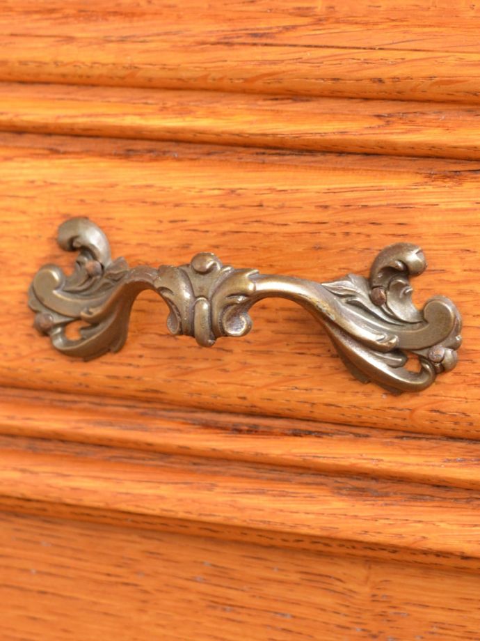 アンティーク家具の取っ手