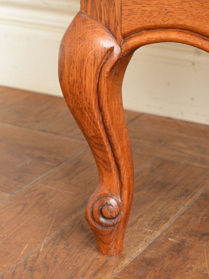 アンティーク家具の脚