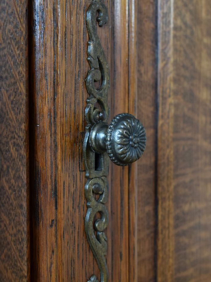 アンティーク家具の取っ手