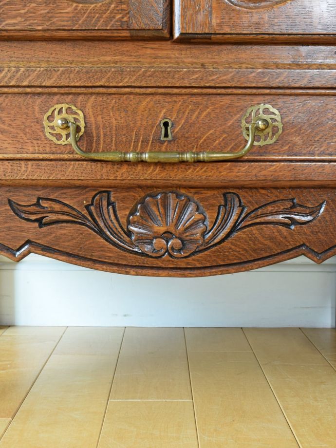 サイドボードの装飾