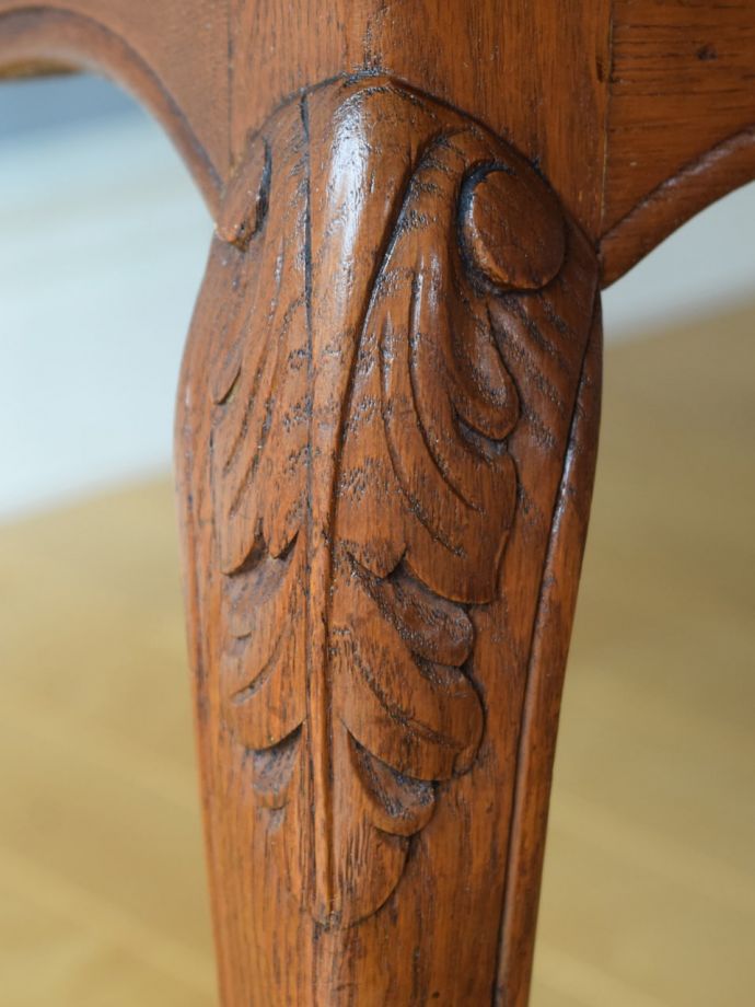 フランスらしい彫