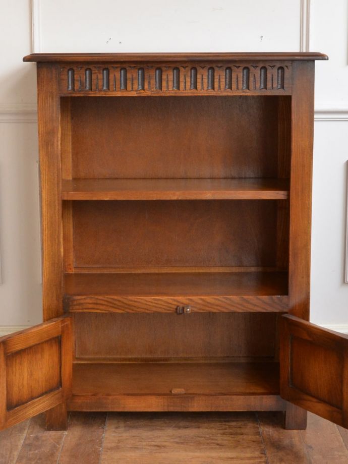 オープンシェルフの棚板