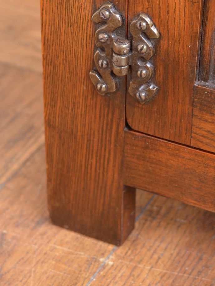 アンティーク家具の脚