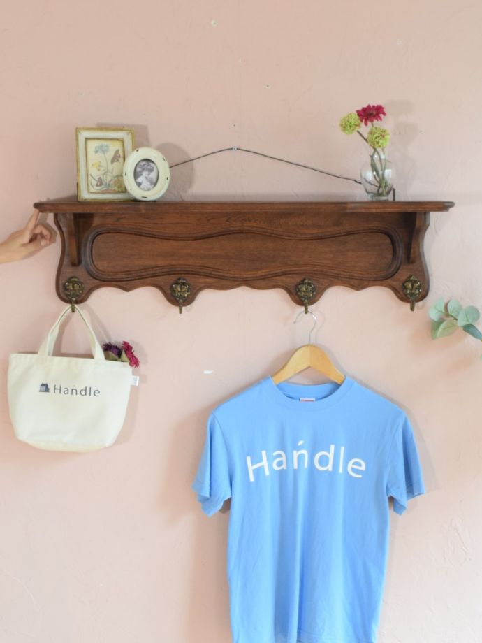 アンティークのウォールシェルフ