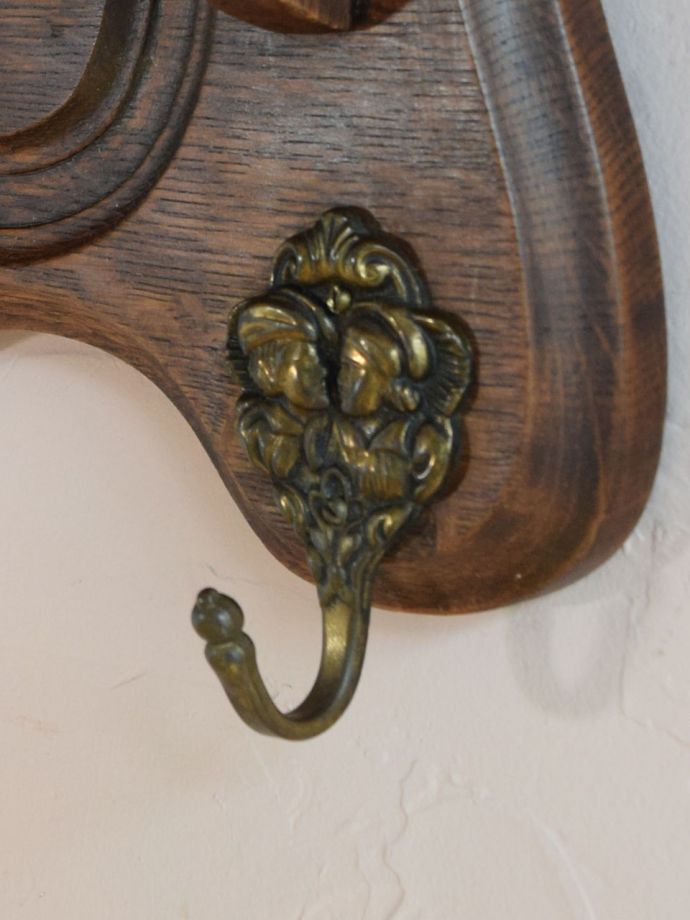 壁付けシェルフのフック