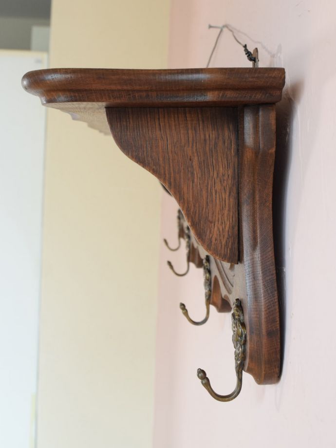 ウォールシェルフの側面