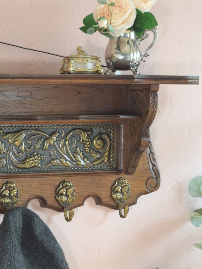 おしゃれなウォールシェルフ