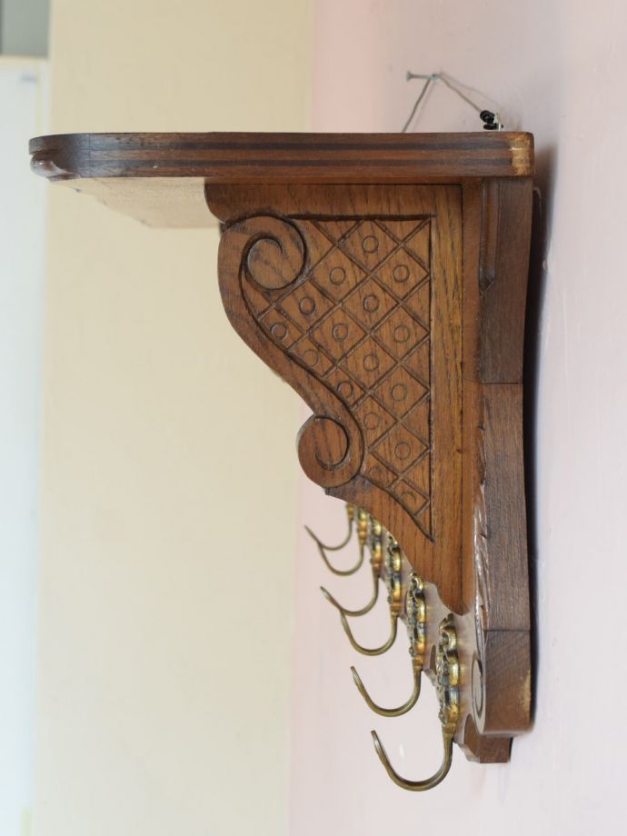 ウォールシェルフの側面