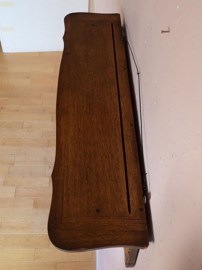 アンティークのウォールシェルフの天板