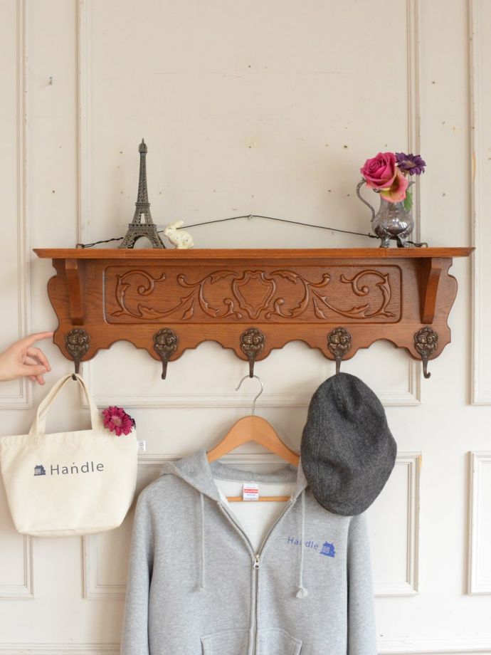 アンティークのウォールシェルフ