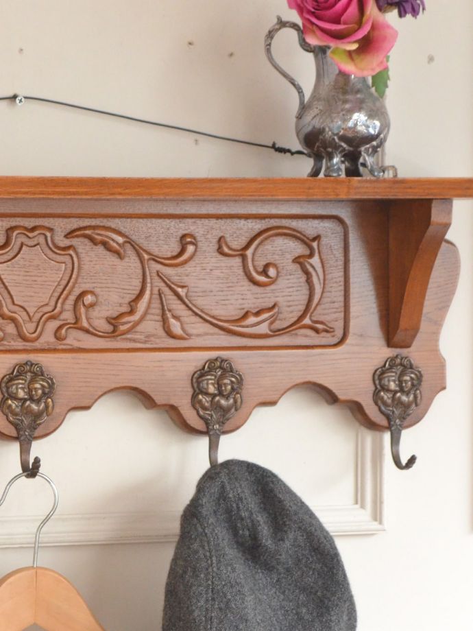 おしゃれなウォールシェルフ