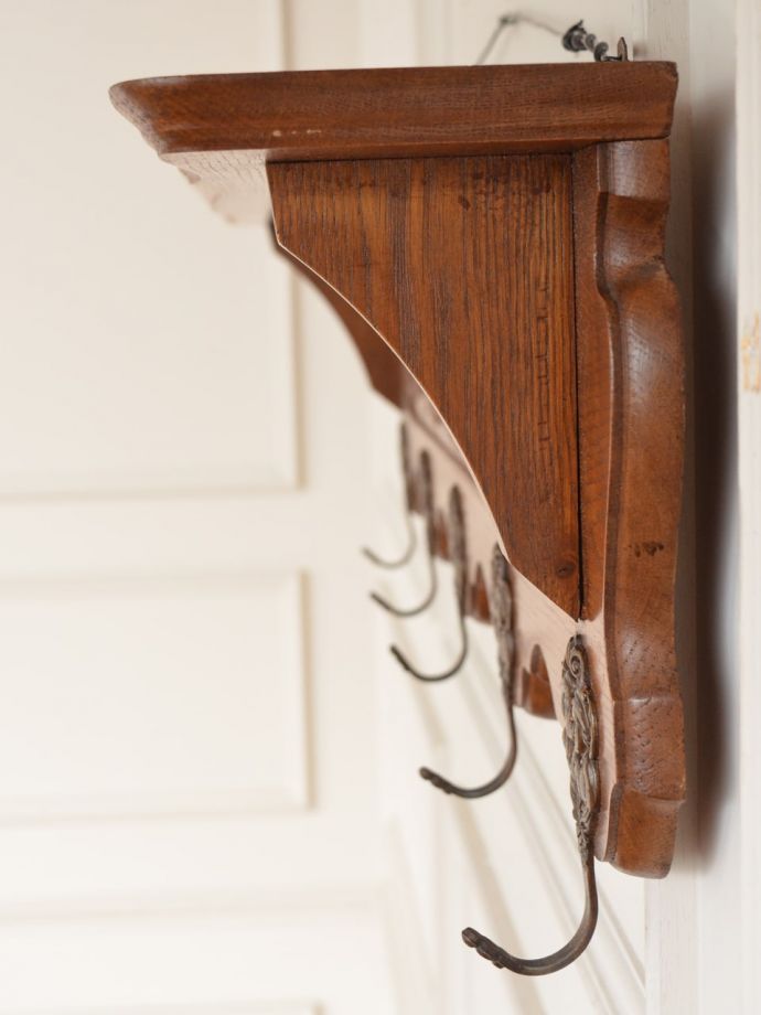 ウォールシェルフの側面