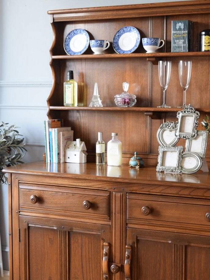 アーコール社のビンテージ家具