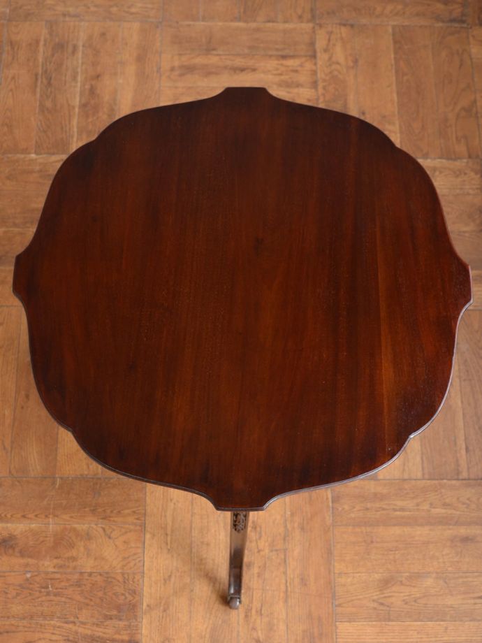 オケージョナルテーブルの天板