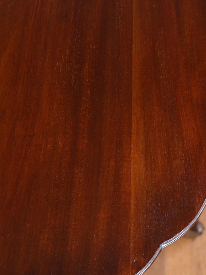 オケージョナルテーブルの天板