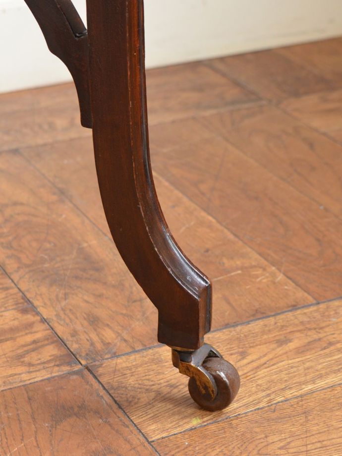 アンティーク家具の脚