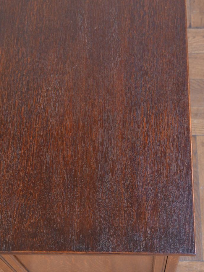 ブランケットボックスの天板