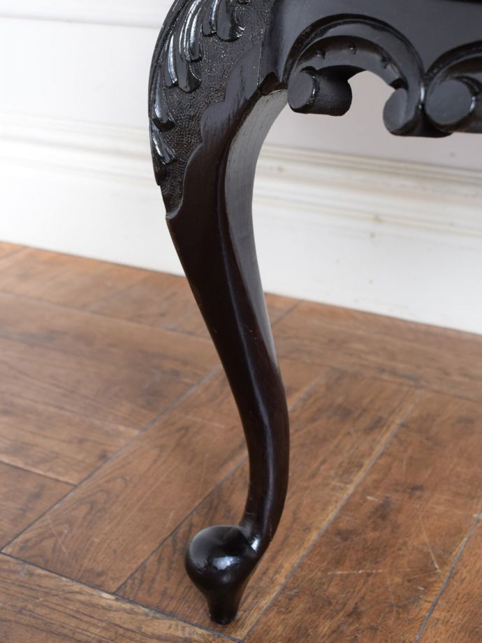 アンティーク家具の脚