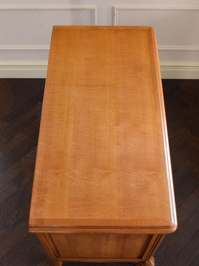 おしゃれなチェストの天板